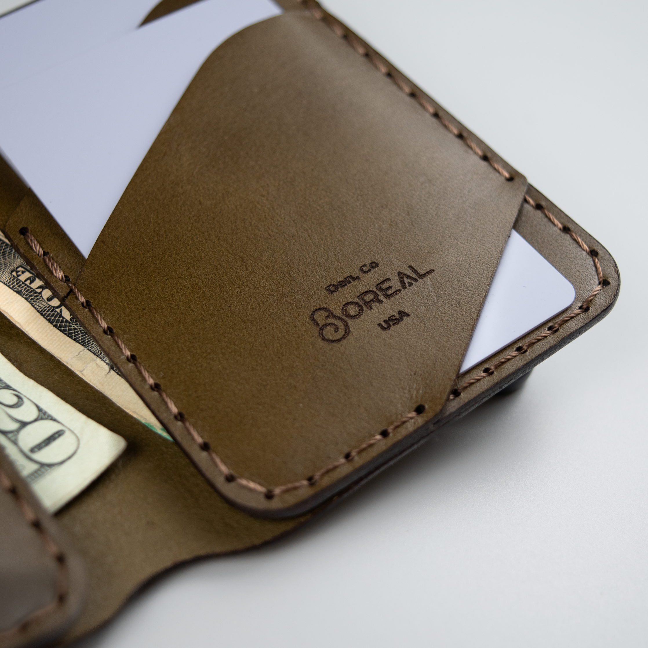 The Aspen - Vertical Wallet